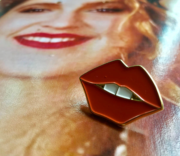 Toothy Lips Pin